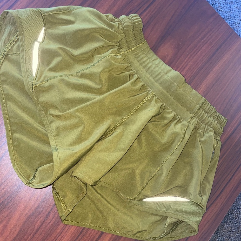 lululemon hotty hot 2.5”